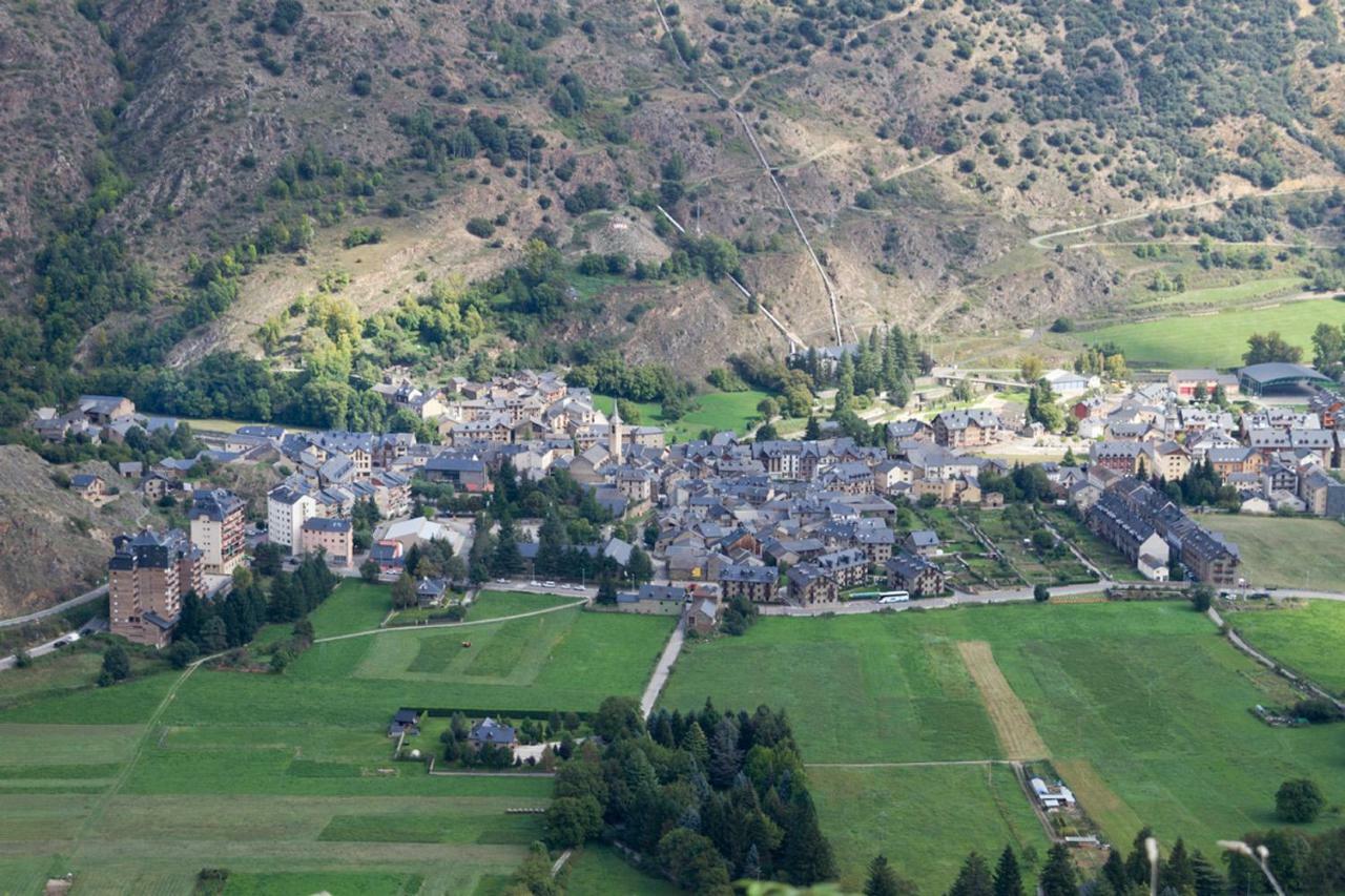Cau D Aneu Duplex En El Centro D Esterri D Aneu Esterri d'Àneu Exteriör bild